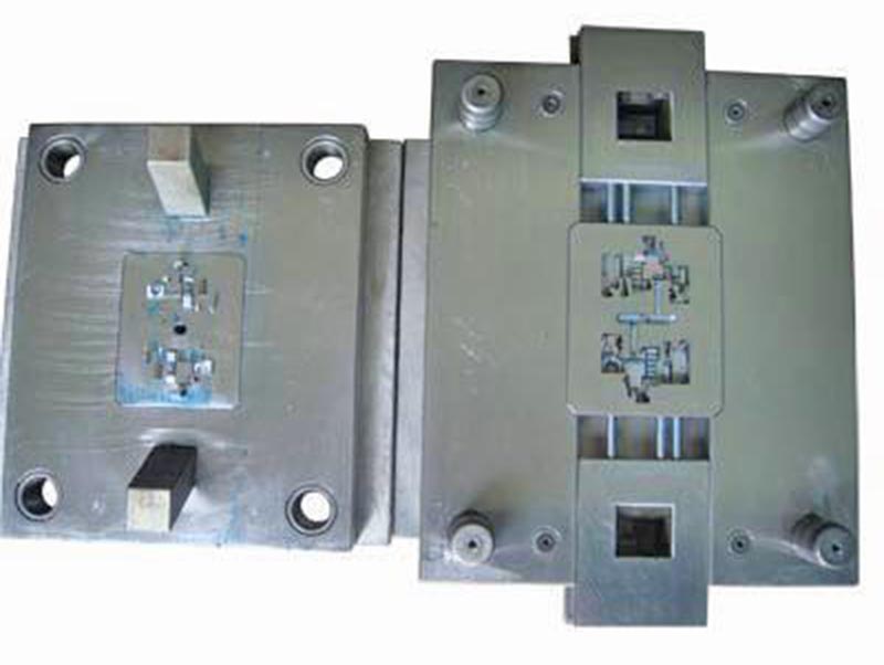 玉龙精密塑料模-01